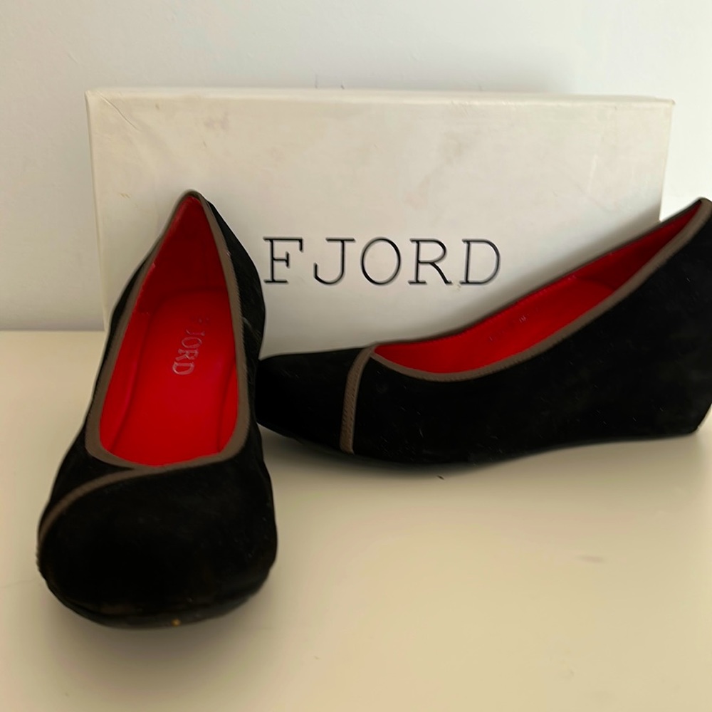 Suede wedge slip on